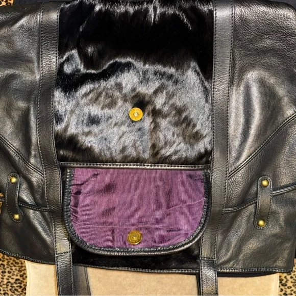 HOBO Black Leather Tote Bag with fur on the front - Picture 4 of 6